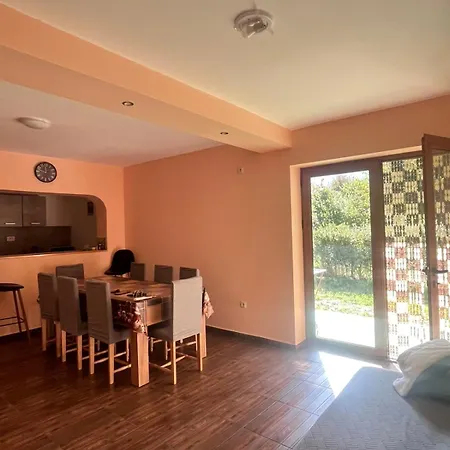 Jenny House Villa