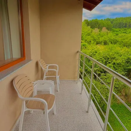 Villa Jenny House *