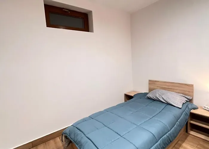 Jenny House ساباريفا بانيا