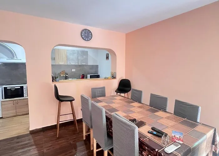 فيلة Jenny House *